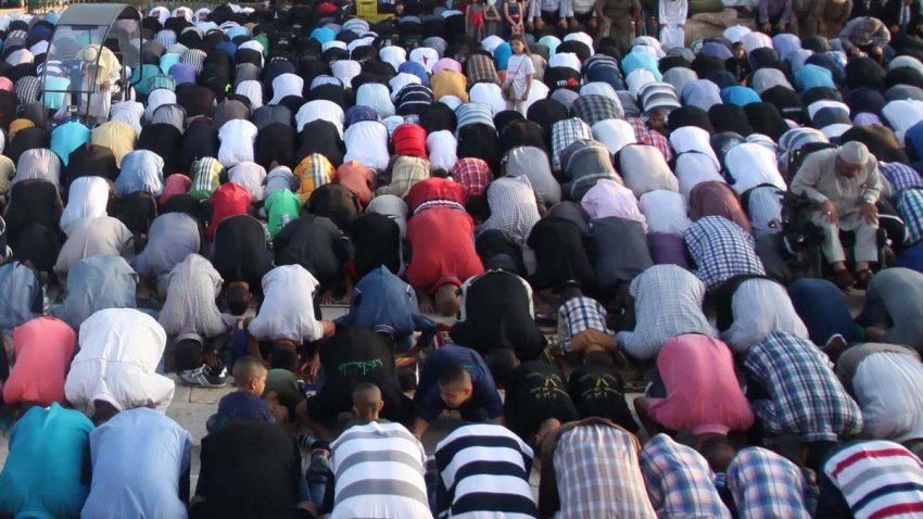 Eid al-Fitr prayer at Al-Aqsa Mosque